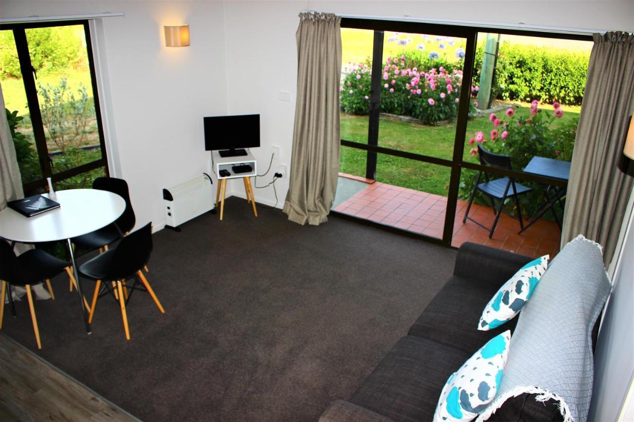 Duvauchelle Seaside Motel מראה חיצוני תמונה